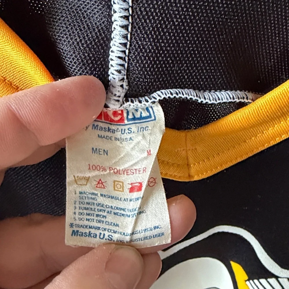 Vintage CCM Pittsburgh Penguins Signed Hockey Jersey Size Medium - Picture 2 of 5